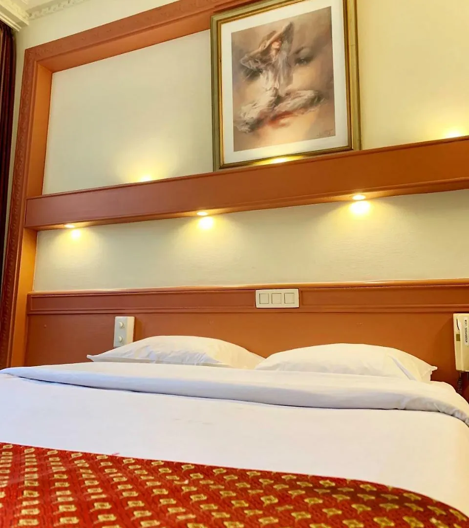Hotel Beaux Arts Anversa 2*,
